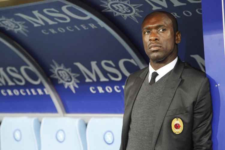 Seedorf resume bem como o Milan padece ao viver de passado. Crédito: (AFP Photo)