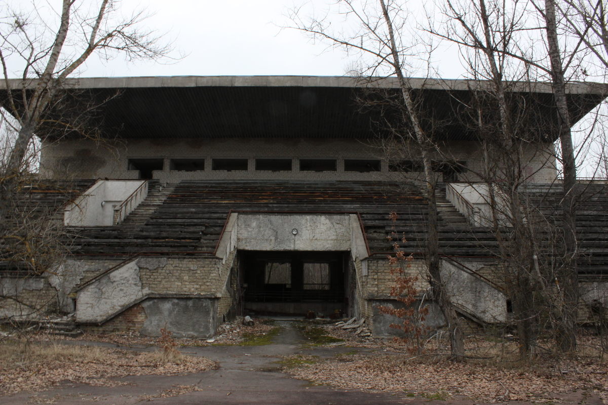 Estádio em Chernobyl. Crédito: Mark Hakansson