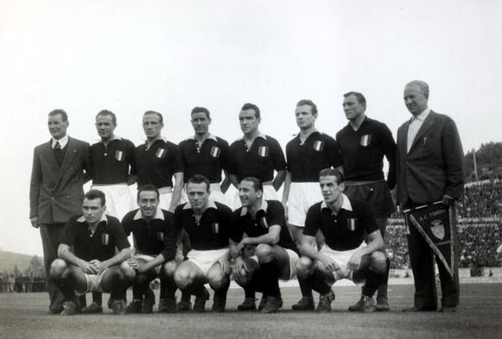 Último jogo do Grande Torino antes da tragédia de Superga. Crédito: Bob Thomas/Popperfoto/Getty Images