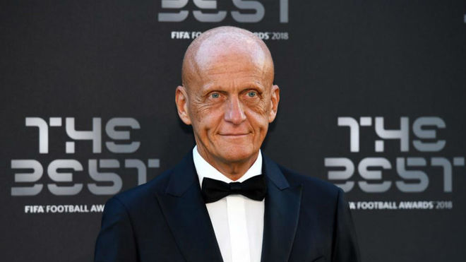 Pierluigi Collina, melhor árbitro da história.