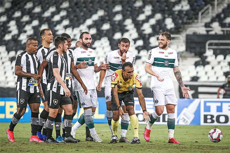 Coritiba lidera a Série B 2021.