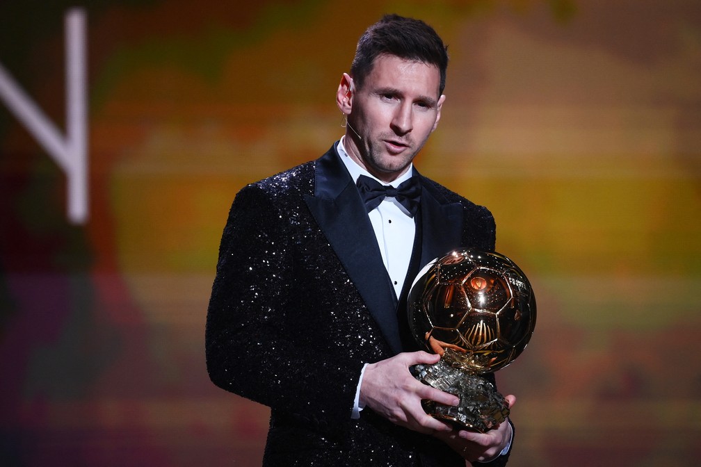 Messi conquista sua sétima bola de ouro