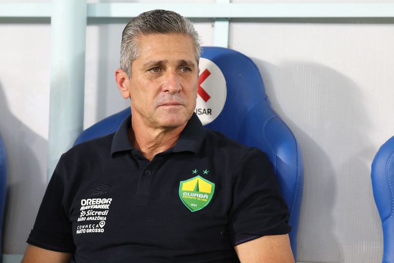 Cuiabá não renova com Jorginho. Foto: AssCom Dourado