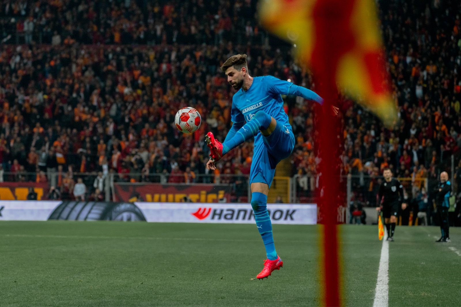 Luan Peres ultrapassa 60 jogos pelo Olympique Marseille e valoriza bom momento. Foto: Divulgação/Marseille