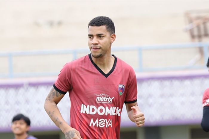 Taylon é o novo reforço do Persita.