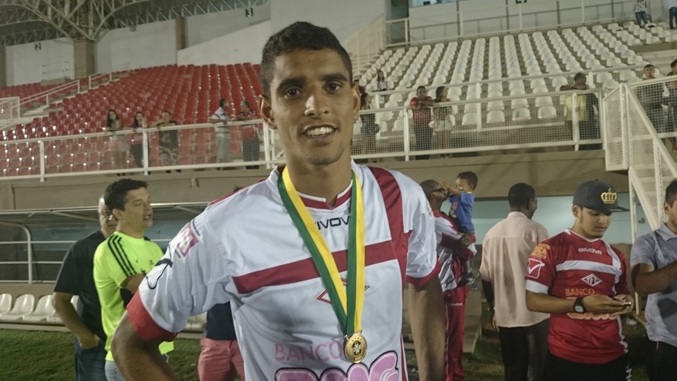 Daniel Amorim foi campeão da Série D de 2014 pelo Alvirrubro, sendo o principal goleador da equipe na conquista — Foto: Bruno Ribeiro