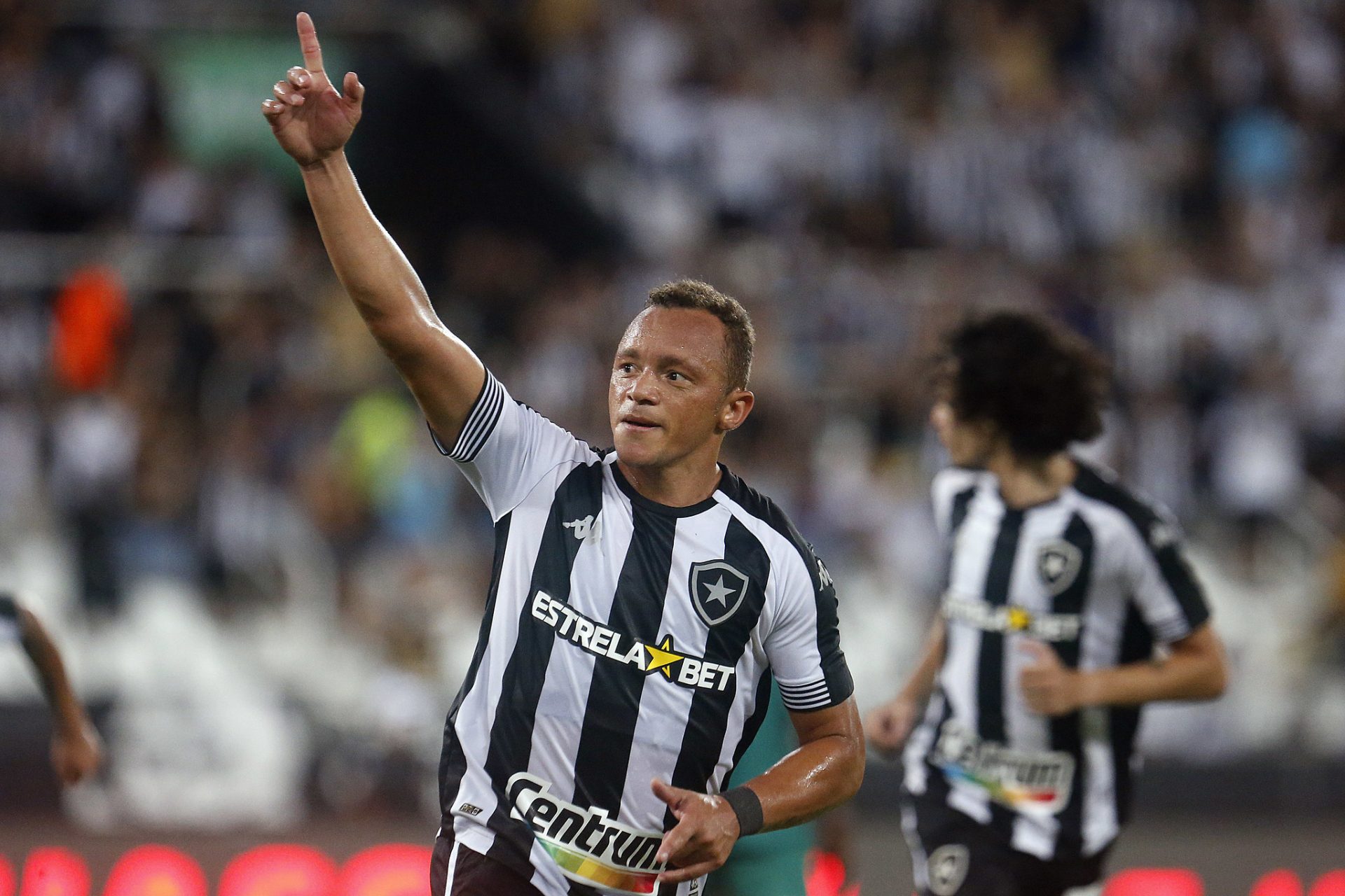 Carlinhos, lateral-esquerdo. Foto: Vitor Silva/Botafogo