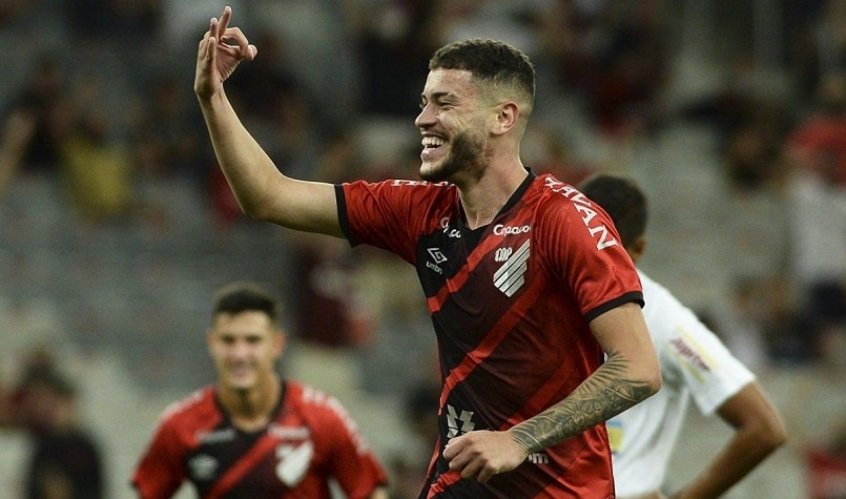 Rômulo é uma das revelações da base do Furacão e esperança na Recopa (Foto: Divulgação/Athletico-PR)