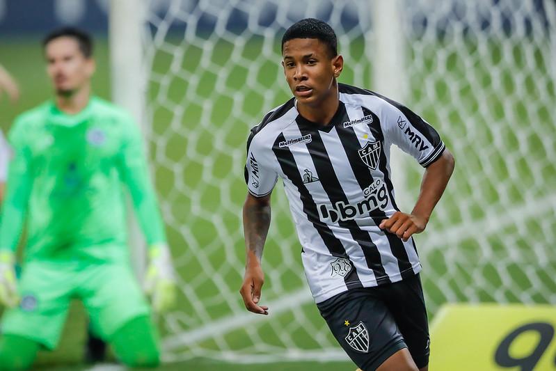 Savinho tem apenas 17 anos e faz sucesso na base da seleção brasileira (Bruno Cantini/Atlético)