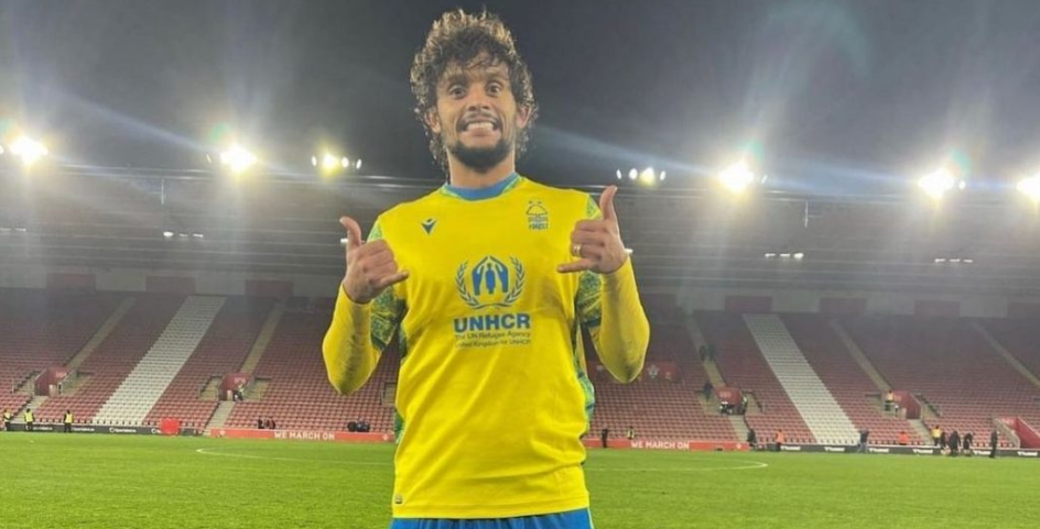 Scarpa fala em sonho realizado após estreia na Premier League