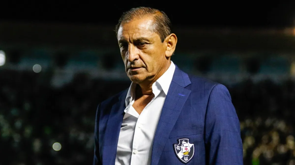 Ramón Díaz soube da demissão via Twitter. Foto: Felipe Duest/Gazeta