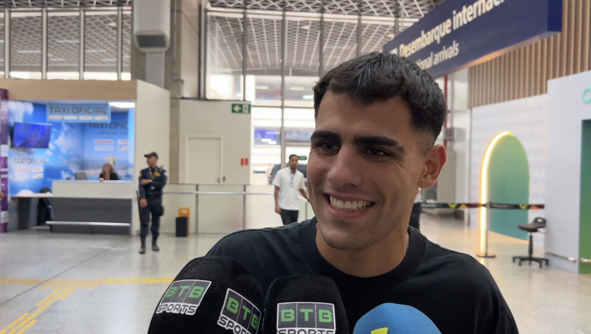 Lucas Villalba na chegada ao Rio de Janeiro. Foto: Reprodução/BTB Sports