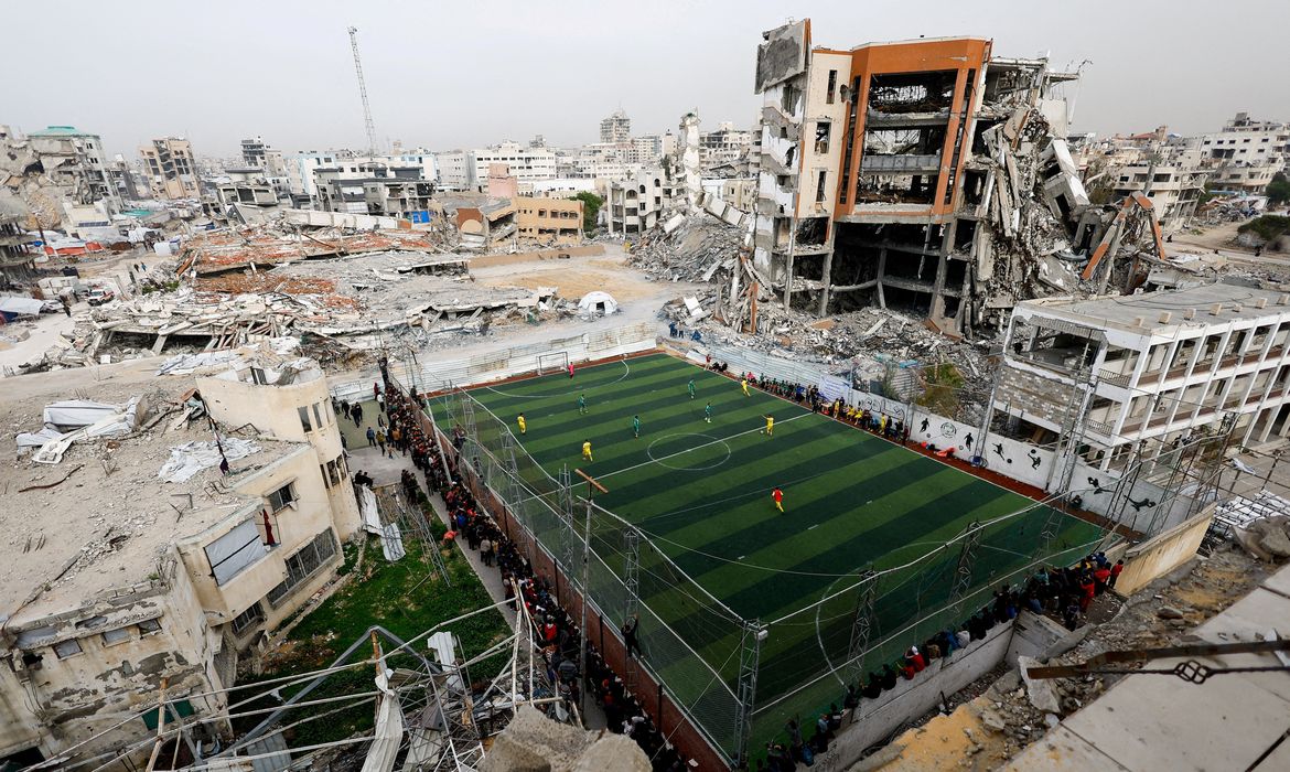 Futebol no Oriente Médio. Foto: © Reuters/Mahmoud Issa/