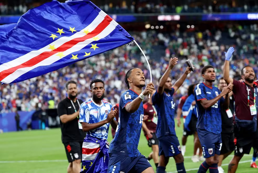 Cabo Verde festeja vaga à segunda fase da Copa do Mundo — Foto: Reuters/Troy Taormina