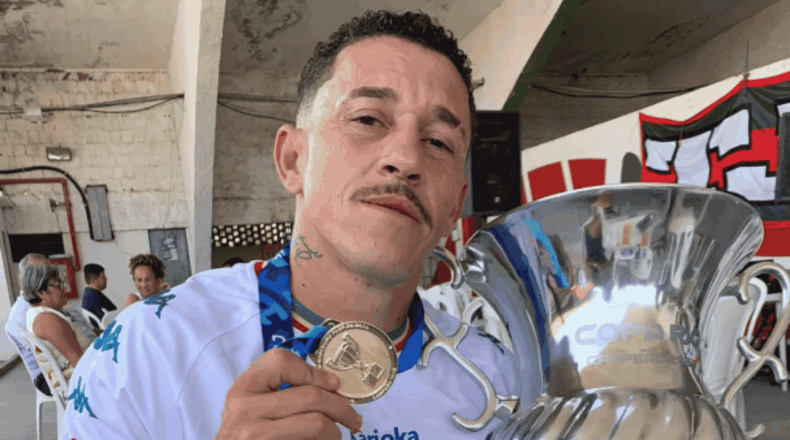 Luis Gustavo, pela Portuguesa-RJ. Foto: Arquivo Pessoal