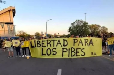 "Libertad para Los Pibes". Foto: Leonardo Pereira/J10 / Jogada10