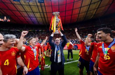 Projeto iniciado por Luis de la Fuente leva a Espanha de volta à final da Copa do Mundo