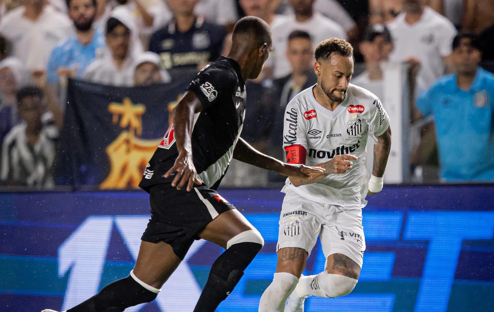 Neymar tem boa atuação contra o Vasco. Foto: Raul Baretta | Santos