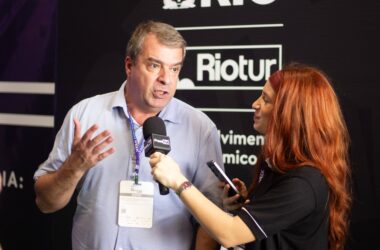 Guilherme Schedler em entrevista para a PressFut. Foto: Thiago de Melo