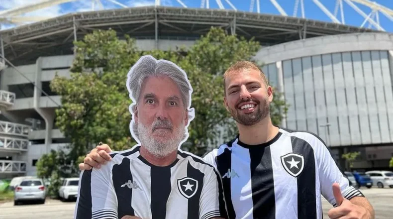Botafoguenses Matheus Costa e Seu Zé fazem sucesso na internet — Foto: Arquivo pessoal