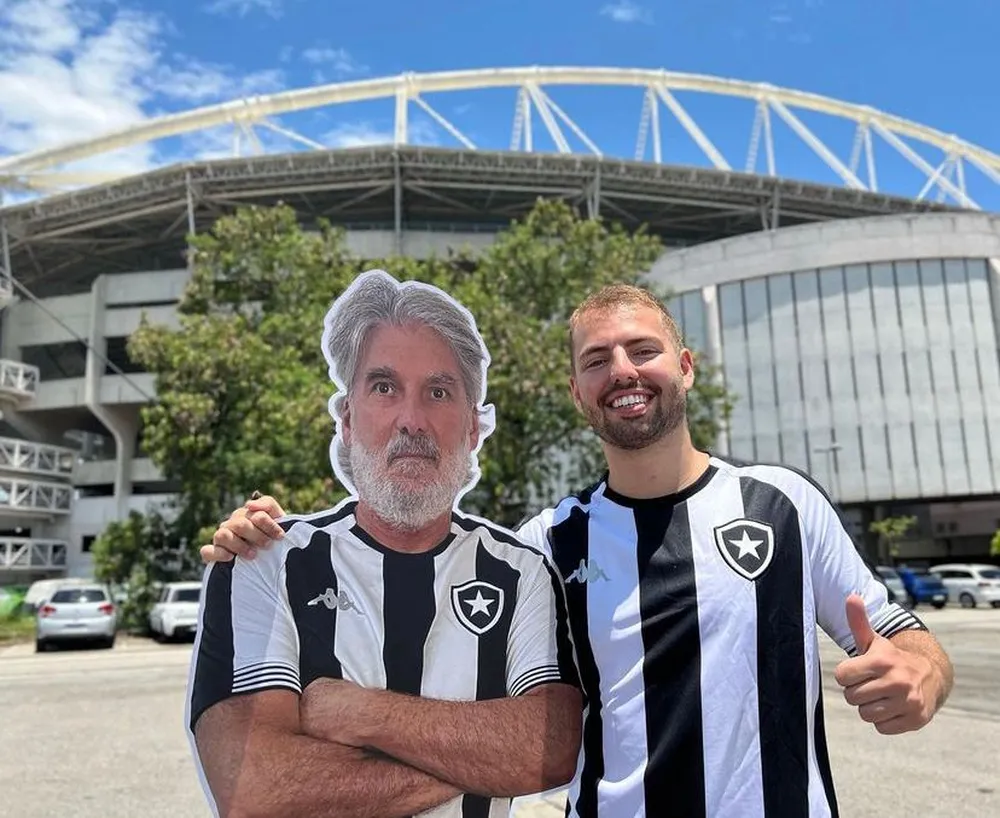 Botafoguenses Matheus Costa e Seu Zé fazem sucesso na internet — Foto: Arquivo pessoal