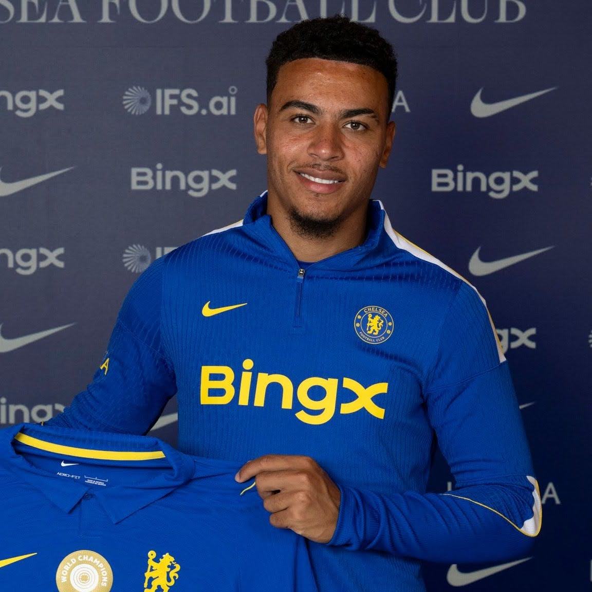 Morgan Rogers meio atacante inglês (custou 138 milhões de euros). Foto: Divulgação/Chelsea