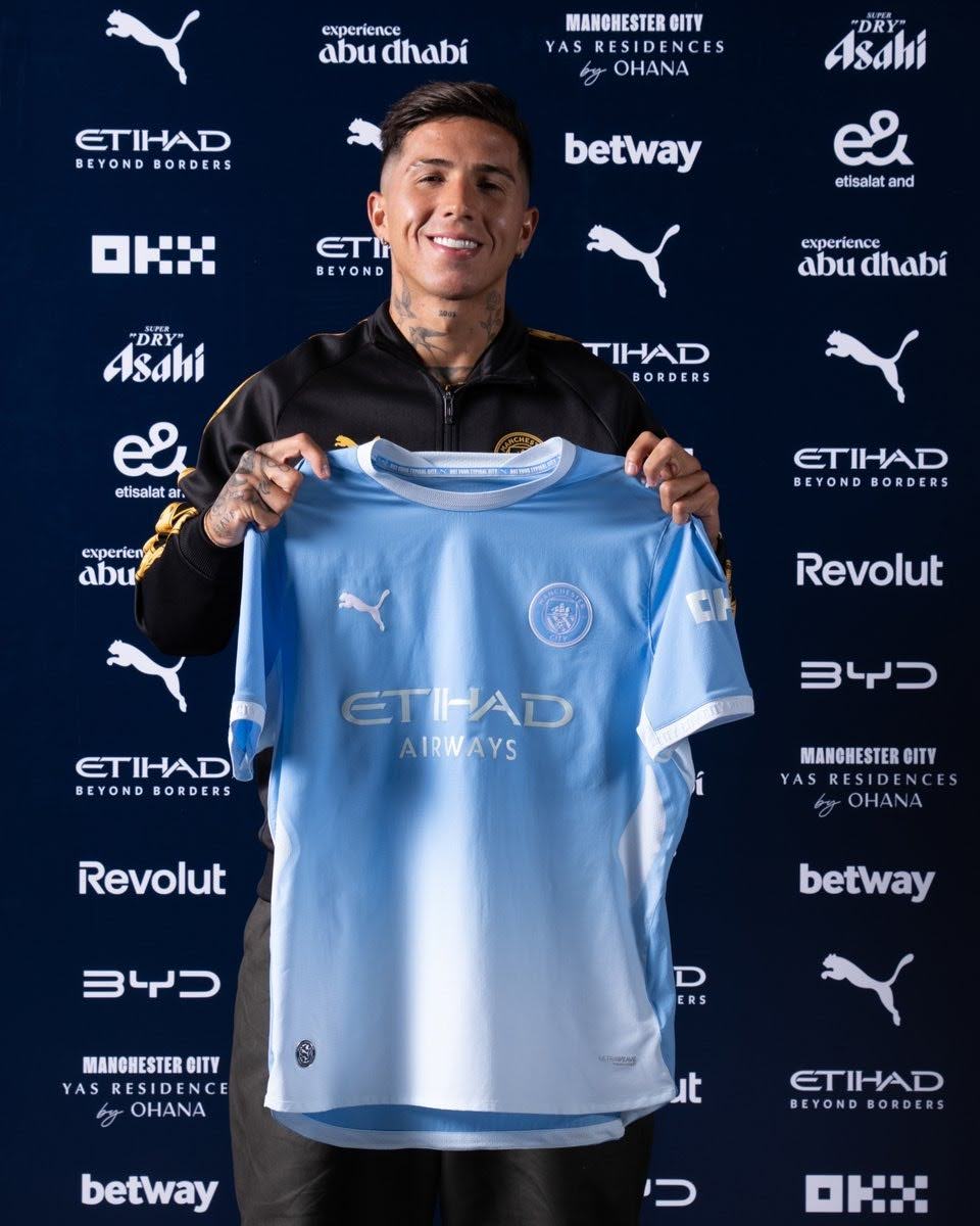 Enzo Fernández meio campista Argentino(custou 145 milhões de euros). Foto: Divulgação/Manchester City